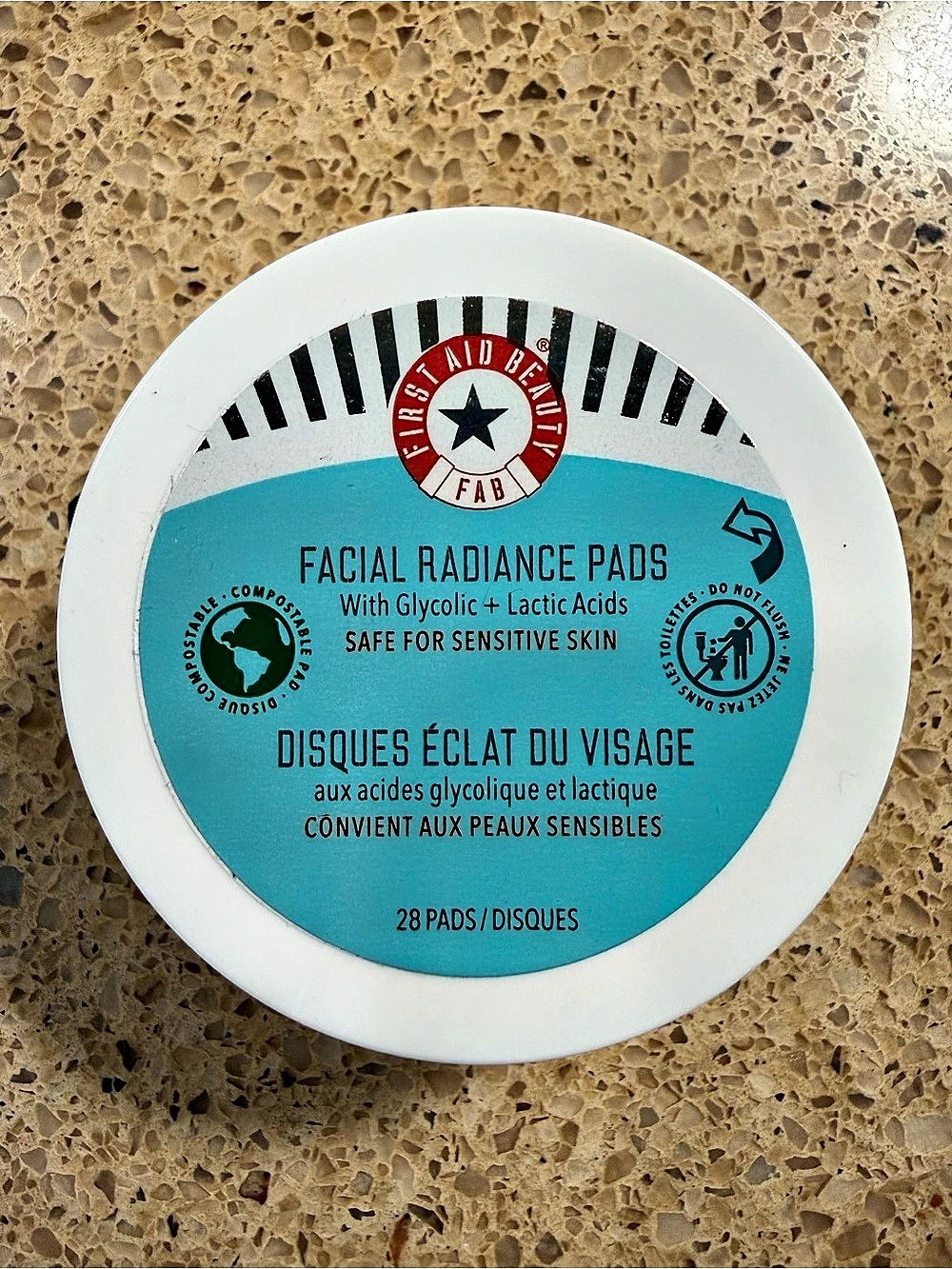 First Aid Beauty Facial Radiance Pads with Glycolic + Lactic Acids Glycolic &